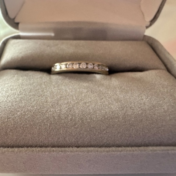 DIAMOND BAND ONLY. Stunning Natural White Diamond band, 14k White Gold, Size 6 - Picture 3 of 5